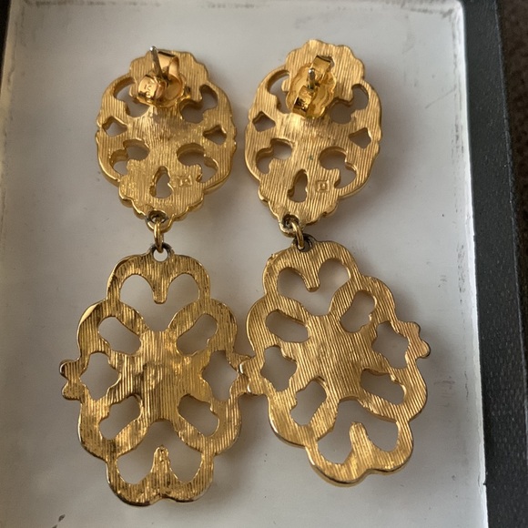 Gold Dangles - Picture 3 of 4